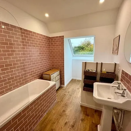 Chez Nanou, Maison Centre Village 6 Pers Holiday home